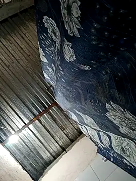 Julitosinrostro online show from September 11, 2025, 2:44 am