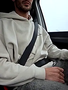 Zeefy online show from November 17, 2025, 7:12 am