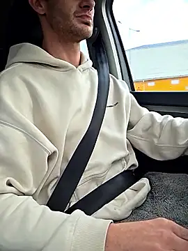 Snapshot of Zeefy chatting on February 12, 2026, 9:53 am Zeefy online show from February 12, 2026, 9:53 am