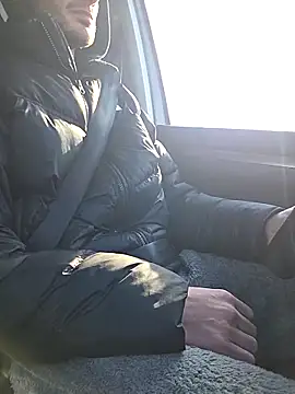 Snapshot of Zeefy chatting on February 26, 2026, 8:14 am Zeefy online show from February 26, 2026, 8:14 am