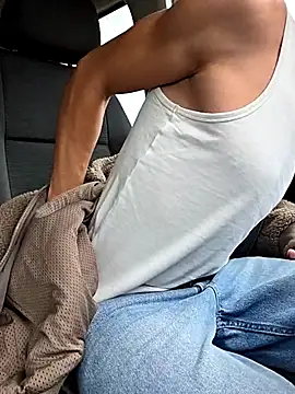 Zeefy online show from October 7, 2025, 8:04 am