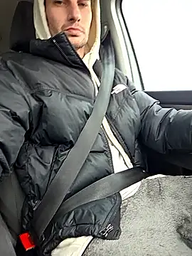 Snapshot of Zeefy chatting on February 14, 2026, 10:04 am Zeefy online show from February 14, 2026, 10:04 am