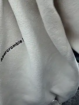 Snapshot of Zeefy chatting on February 16, 2026, 9:08 am Zeefy online show from February 16, 2026, 9:08 am