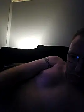 walker1979 online show from May 15, 2026, 11:14 pm