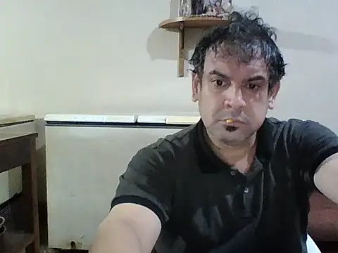 Rodrigo happy online show from December 17, 2025, 2:05 am