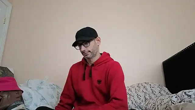 Snapshot of hailzeffn chatting on October 31, 2025, 1:19 pm hailzeffn online show from October 31, 2025, 1:19 pm