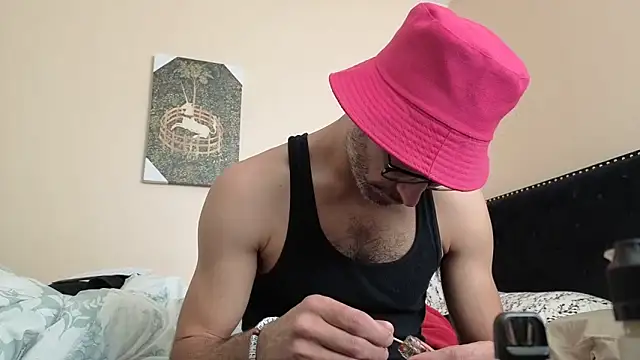 Snapshot of hailzeffn chatting on November 2, 2025, 1:38 pm hailzeffn online show from November 2, 2025, 1:38 pm