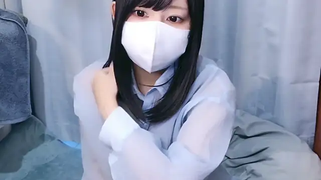 Snapshot of YUTSU_KI chatting on February 21, 2026, 9:28 pm YUTSU KI online show from February 21, 2026, 9:28 pm