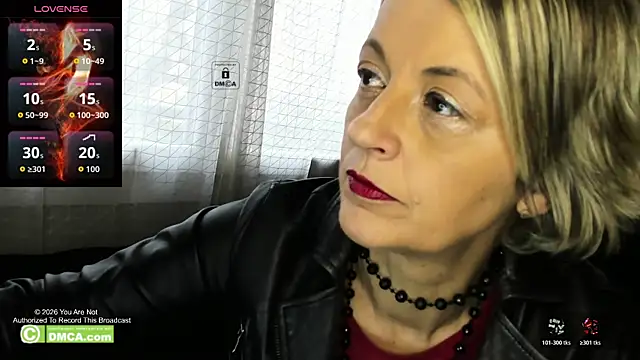 KARINASPALACIOS online show from February 10, 2026, 9:19 am