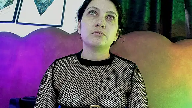 Snapshot of sophy_rock chatting on May 28, 2026, 3:29 pm sophy rock online show from May 28, 2026, 3:29 pm