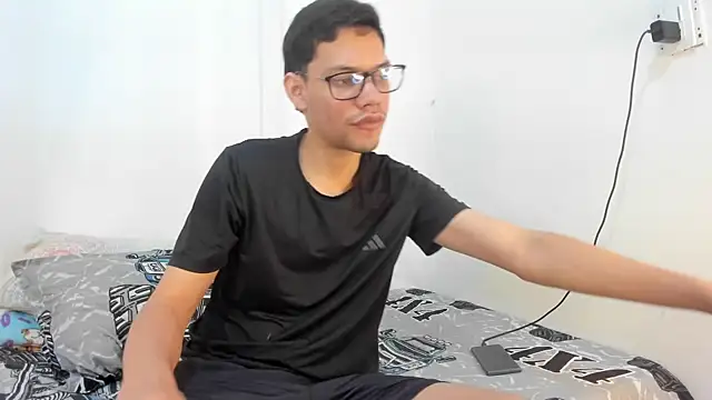 Diego-Monsalve online show from March 24, 2026, 11:16 pm