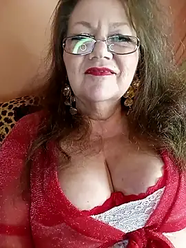 Snapshot of Snezhana chatting on October 27, 2025, 1:28 am Snezhana online show from October 27, 2025, 1:28 am