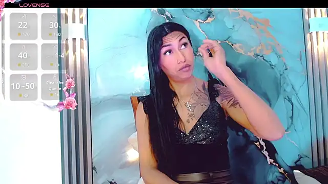 Snapshot of khiara_moretti chatting on December 18, 2025, 11:36 am khiara moretti online show from December 18, 2025, 11:36 am