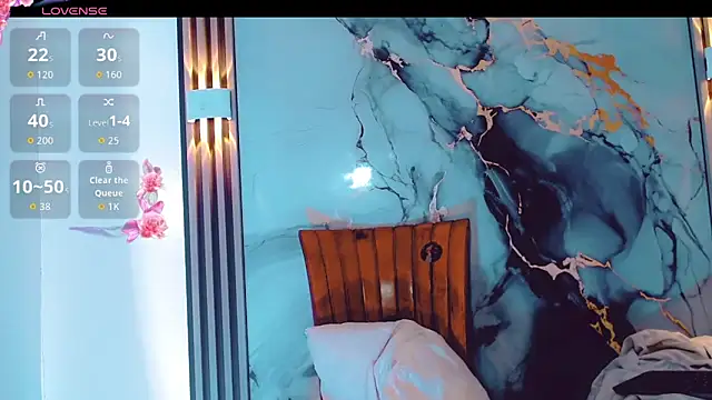 Snapshot of khiara_moretti chatting on December 20, 2025, 11:35 am khiara moretti online show from December 20, 2025, 11:35 am