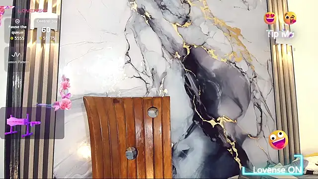 Snapshot of khiara_moretti chatting on January 6, 2026, 11:36 am khiara moretti online show from January 6, 2026, 11:36 am