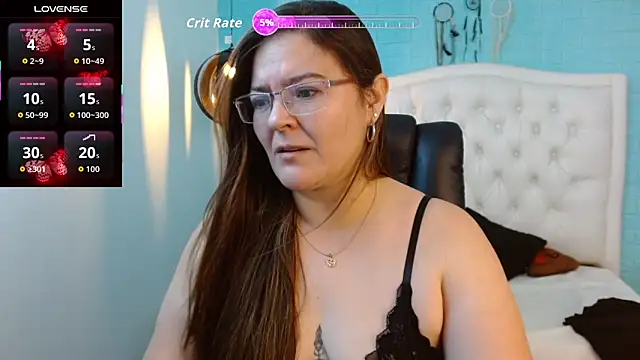 MsJossie online show from September 21, 2025, 3:44 am