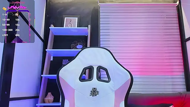 Snapshot of Agathaargent_ chatting on February 25, 2025, 12:38 pm Agathaargent online show from February 25, 2025, 12:38 pm