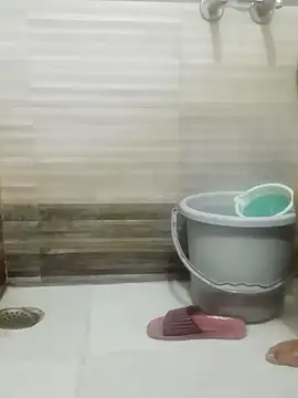 Snapshot of Shoni__ chatting on December 16, 2024, 8:20 am Shoni online show from December 16, 2024, 8:20 am