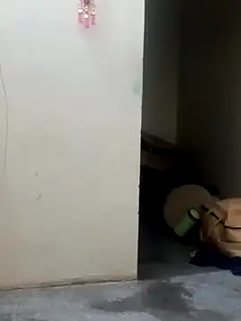 Snapshot of Shoni__ chatting on December 16, 2024, 10:24 pm Shoni online show from December 16, 2024, 10:24 pm