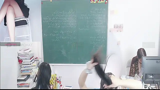 Snapshot of _Math_ chatting on November 17, 2025, 2:59 am Math online show from November 17, 2025, 2:59 am