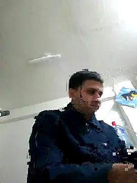 Snapshot of Fucklover011 chatting on October 29, 2025, 2:05 pm Fucklover011 online show from October 29, 2025, 2:05 pm