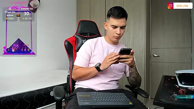 Snapshot of jacob_firexx chatting on November 27, 2025, 2:39 pm jacob firexx online show from November 27, 2025, 2:39 pm