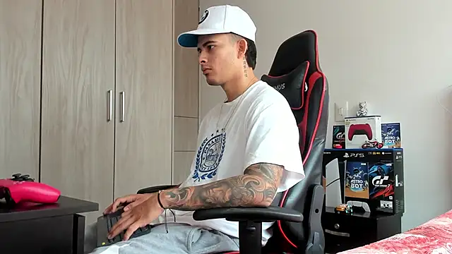 Snapshot of jacob_firexx chatting on November 2, 2025, 4:12 pm jacob firexx online show from November 2, 2025, 4:12 pm