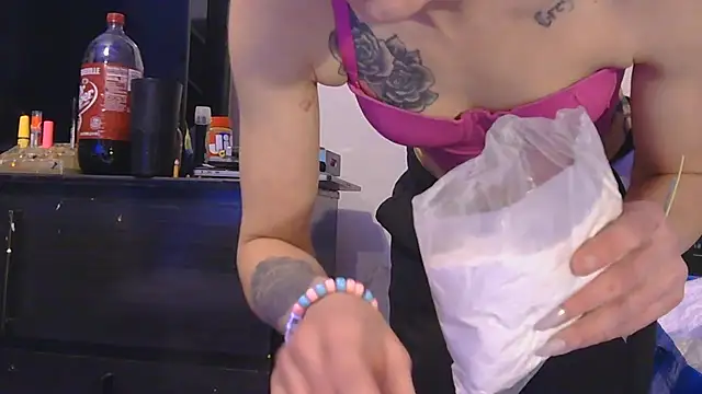 watermellonpussy online show from November 1, 2025, 11:26 am