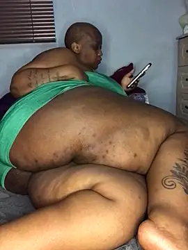 Snapshot of sotho_ssbbw chatting on June 2, 2026, 11:49 pm sotho ssbbw online show from June 2, 2026, 11:49 pm