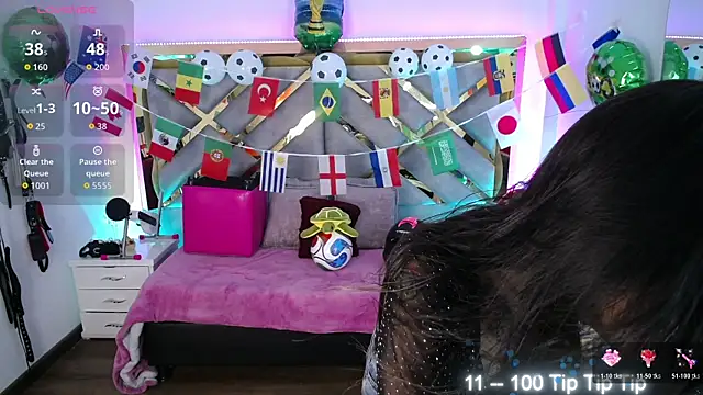 Snapshot of Moon_Water__ chatting on June 15, 2026, 10:48 am Moon Water online show from June 15, 2026, 10:48 am