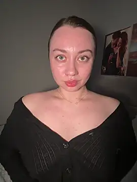 DanielaWisse online show from February 13, 2026, 1:27 am