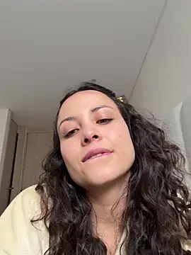 Megan Rodrigo online show from June 26, 2026, 5:41 pm