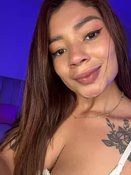 Roxanne 08 online show from March 10, 2025, 7:55 am