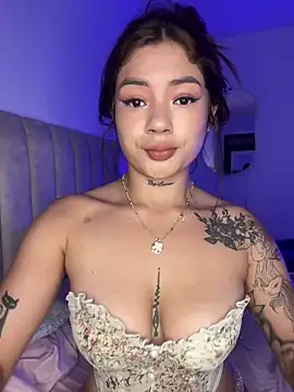 Roxanne 08 online show from March 1, 2025, 6:35 am