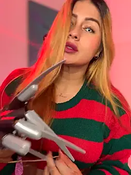 Amber Martins  online show from October 21, 2025, 1:27 am