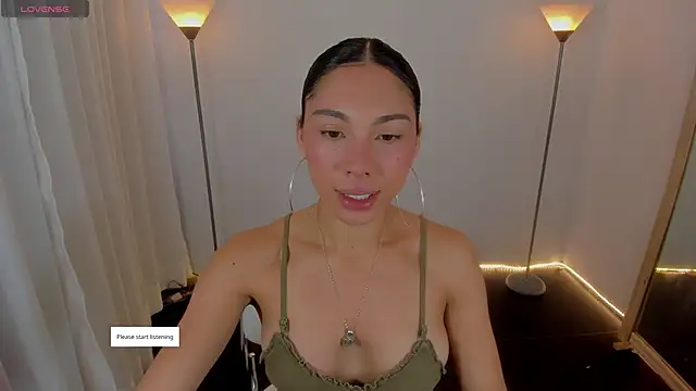 Snapshot of Dayanna_tecca chatting on February 25, 2026, 6:52 pm Dayanna tecca online show from February 25, 2026, 6:52 pm