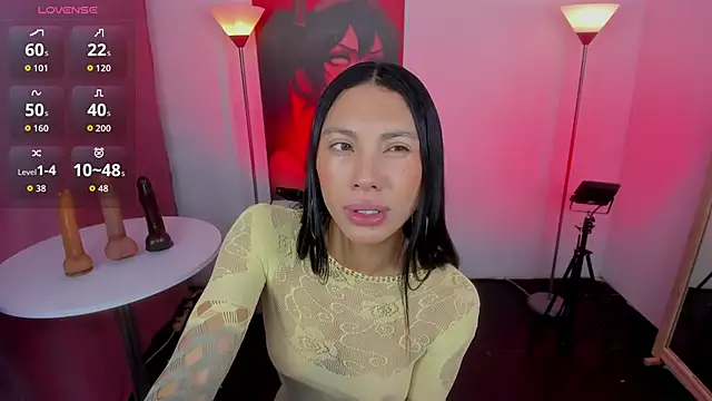 Snapshot of Dayanna_tecca chatting on November 4, 2025, 8:45 pm Dayanna tecca online show from November 4, 2025, 8:45 pm