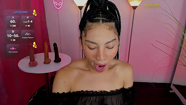 Snapshot of Dayanna_tecca chatting on March 14, 2025, 10:27 pm Dayanna tecca online show from March 14, 2025, 10:27 pm