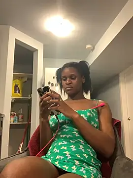 ninaperry777 online show from March 7, 2025, 4:46 am