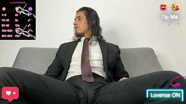 Tom blunt96 online show from October 14, 2025, 6:08 pm