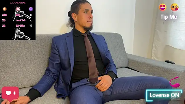 Tom blunt96 online show from December 19, 2025, 5:48 pm