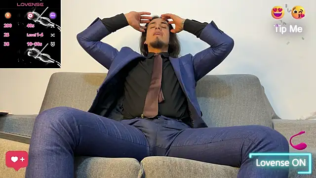 Tom blunt96 online show from September 12, 2025, 9:58 pm