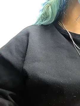 Snapshot of lucky-leah chatting on February 22, 2026, 3:31 am lucky-leah online show from February 22, 2026, 3:31 am