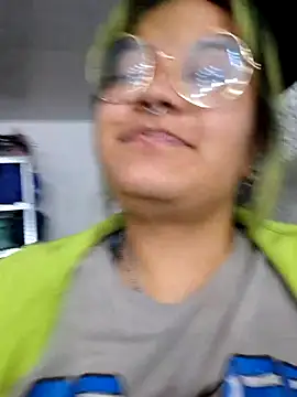 lucky-leah online show from September 17, 2025, 3:08 am