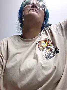 lucky-leah online show from March 17, 2026, 3:42 am