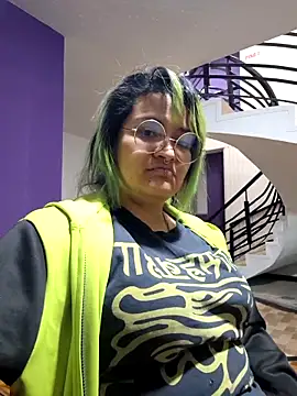 lucky-leah online show from September 27, 2025, 3:23 am