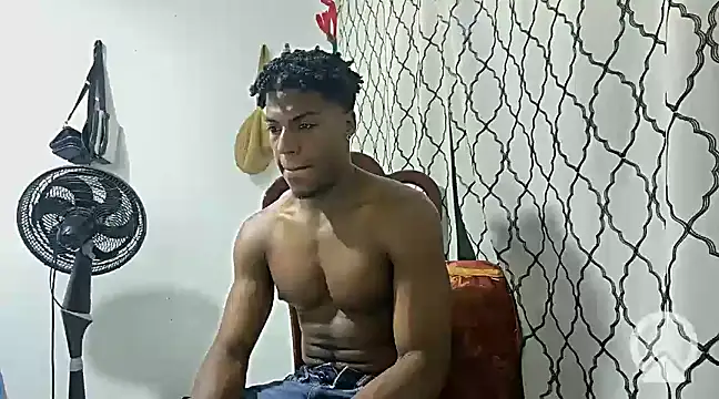 Snapshot of andrews2399 chatting on March 10, 2025, 12:39 am andrews2399 online show from March 10, 2025, 12:39 am