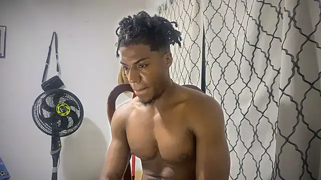 Snapshot of andrews2399 chatting on September 19, 2025, 1:53 am andrews2399 online show from September 19, 2025, 1:53 am