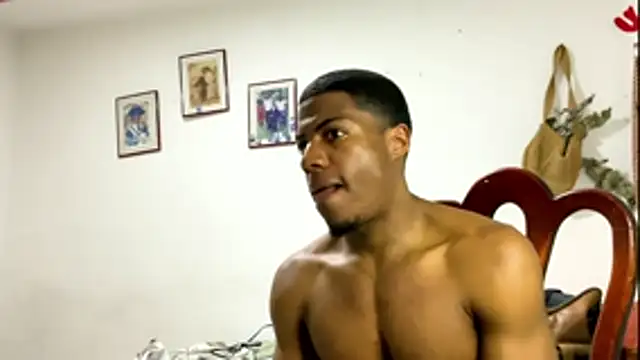 Snapshot of andrews2399 chatting on February 18, 2026, 9:11 pm andrews2399 online show from February 18, 2026, 9:11 pm