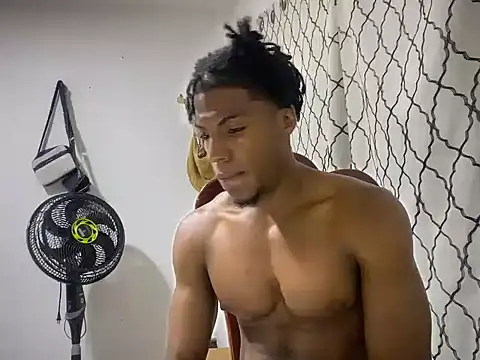 Snapshot of andrews2399 chatting on September 23, 2025, 1:12 am andrews2399 online show from September 23, 2025, 1:12 am